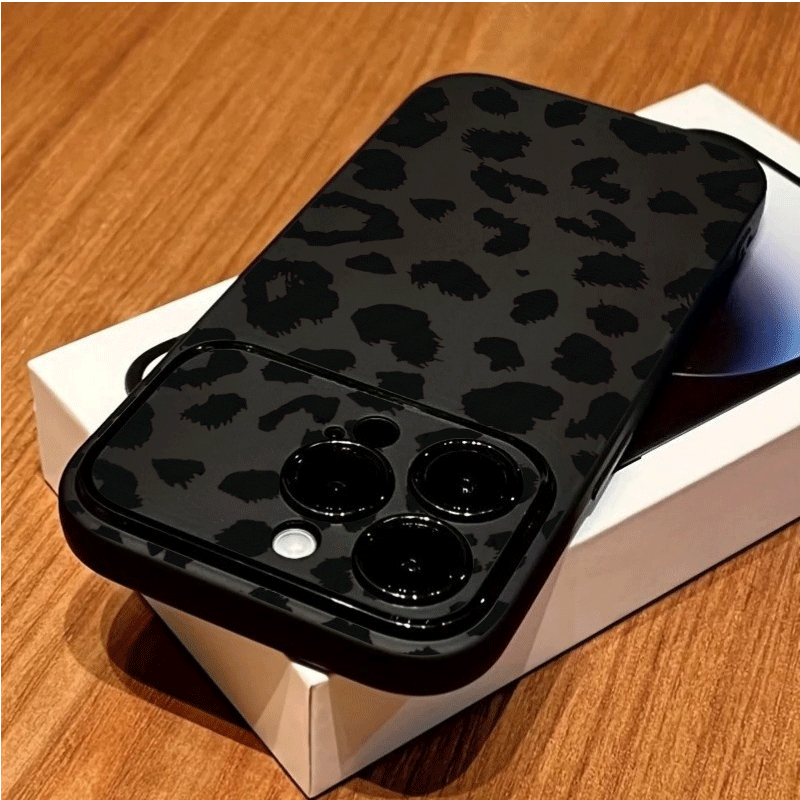 Apple Iphone 15 Pro Max - Модный черный чехол с леопардовым принтом