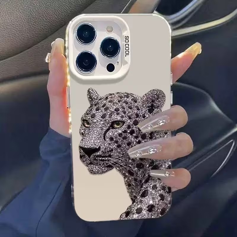 Голографический серебристый че – обзор и цена Apple Iphone 15 Pro Max